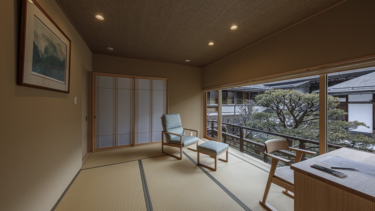 Main Building [Toyama] Front Room