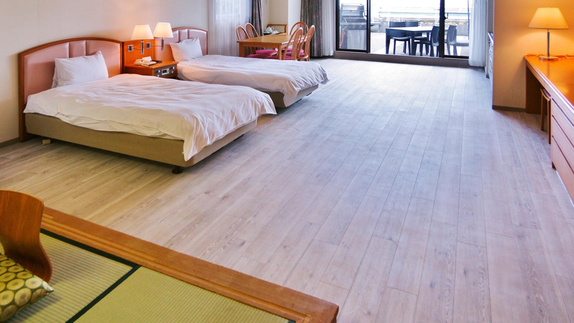 Ocean view Japanese and Western room with terrace