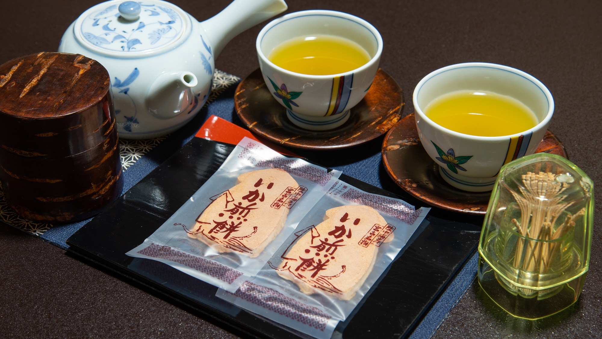 * [Tea confectionery]