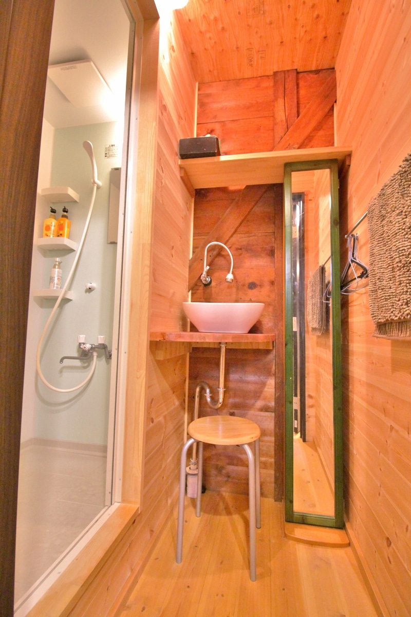 Storehouse Washroom