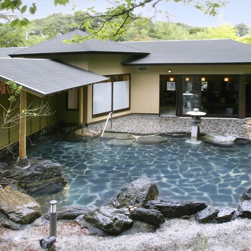 Main building open-air bath