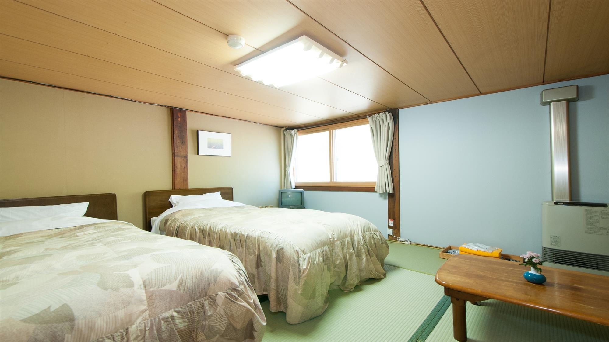 ◆ [Main Building] Japanese-style room 8 tatami mats (bed)