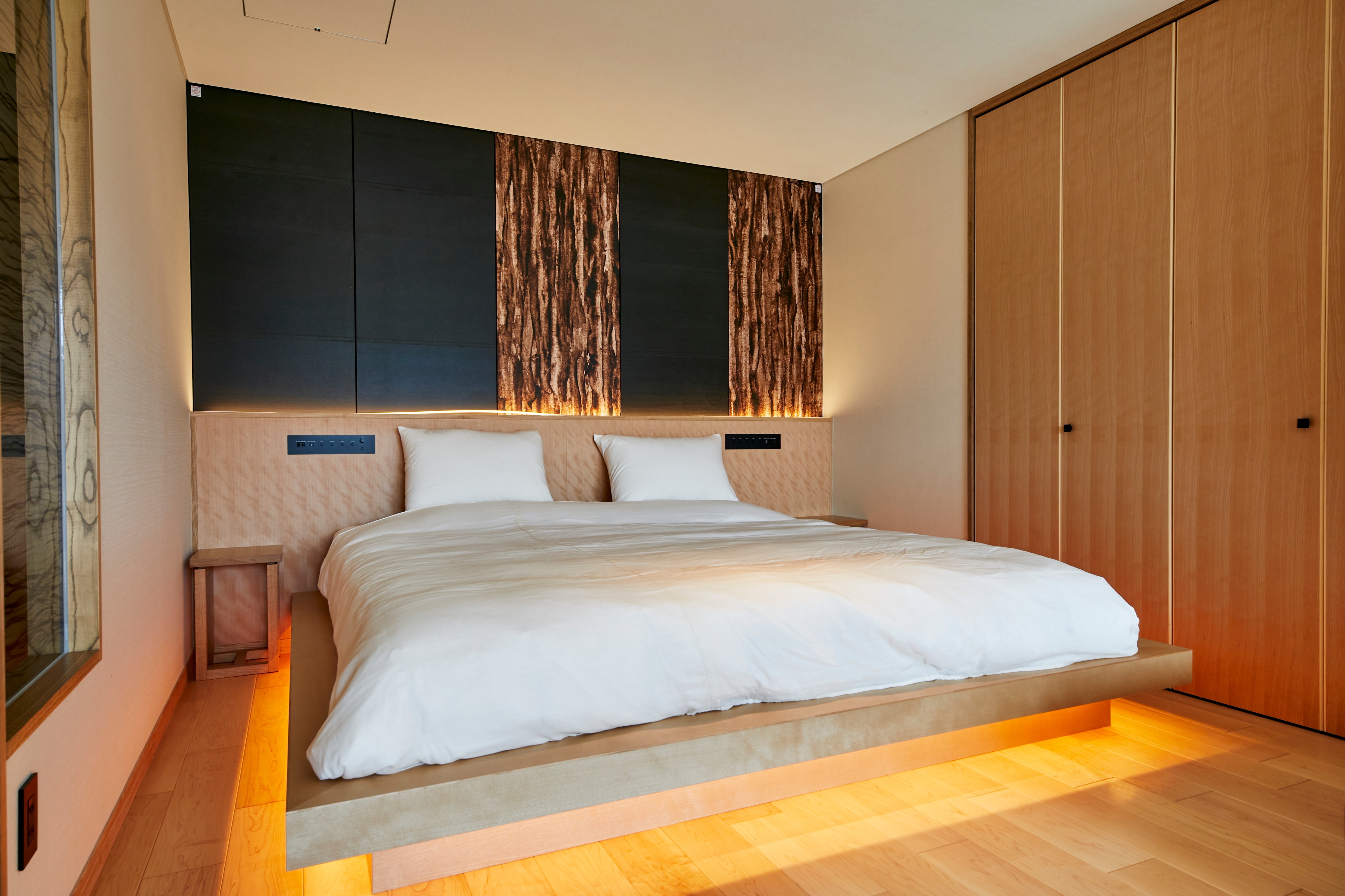 River View Room (Sauna Suite 7)