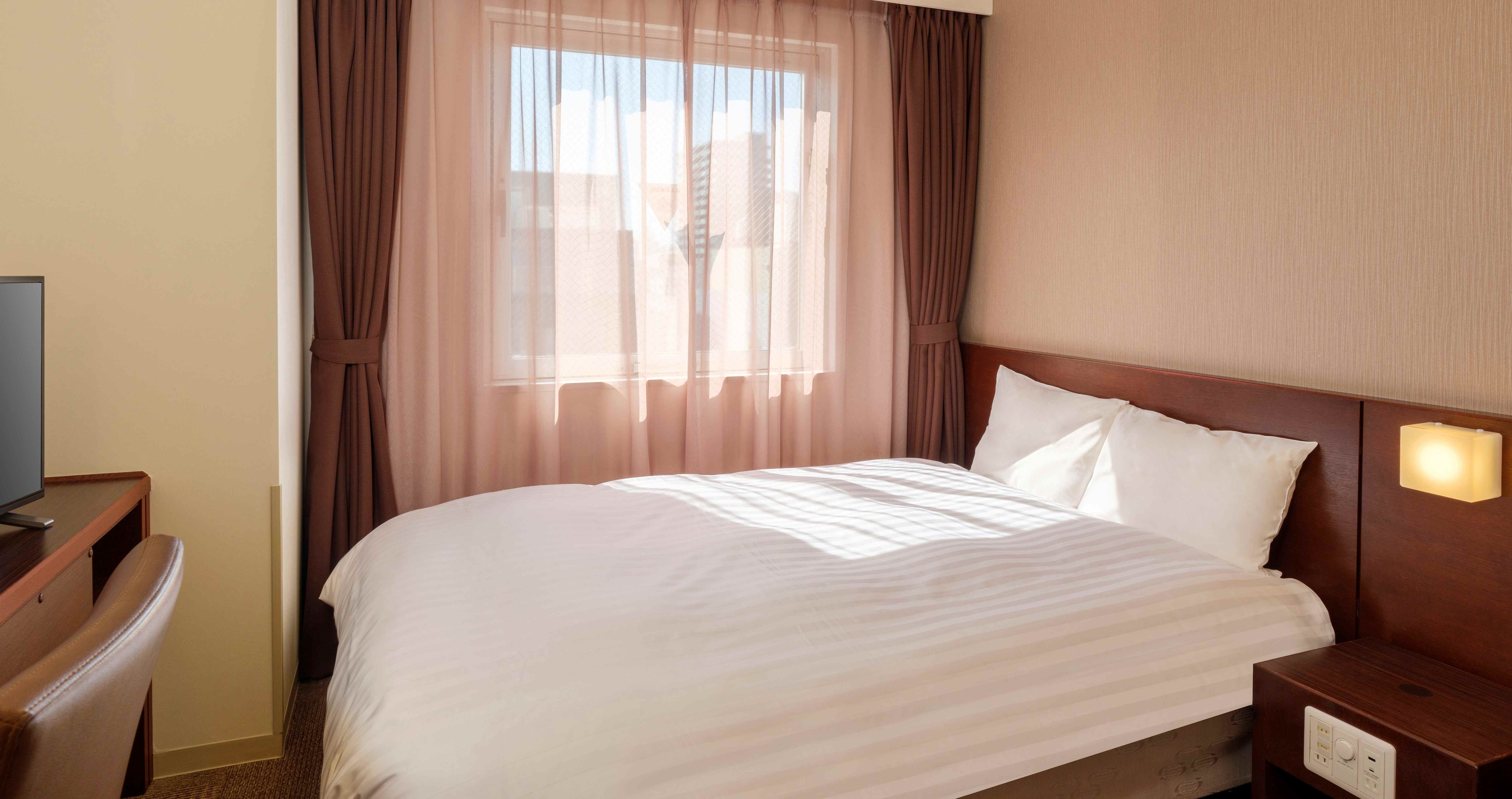 [Double] Simmons bed (140 x 195 cm) 15 square meters