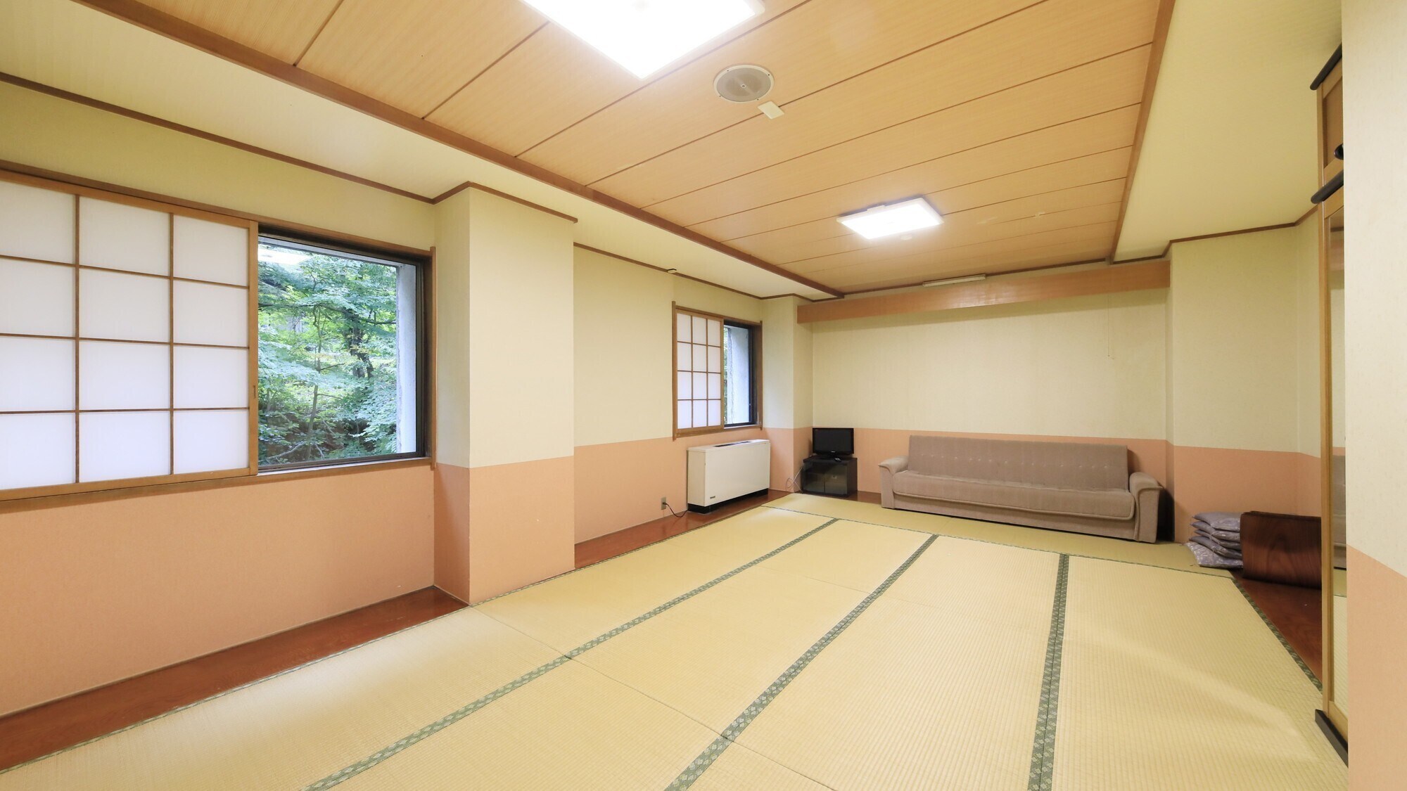 [Rộng rãi trên 14 chiếu tatami] Phòng kiểu Nhật (không hút thuốc, không tắm)