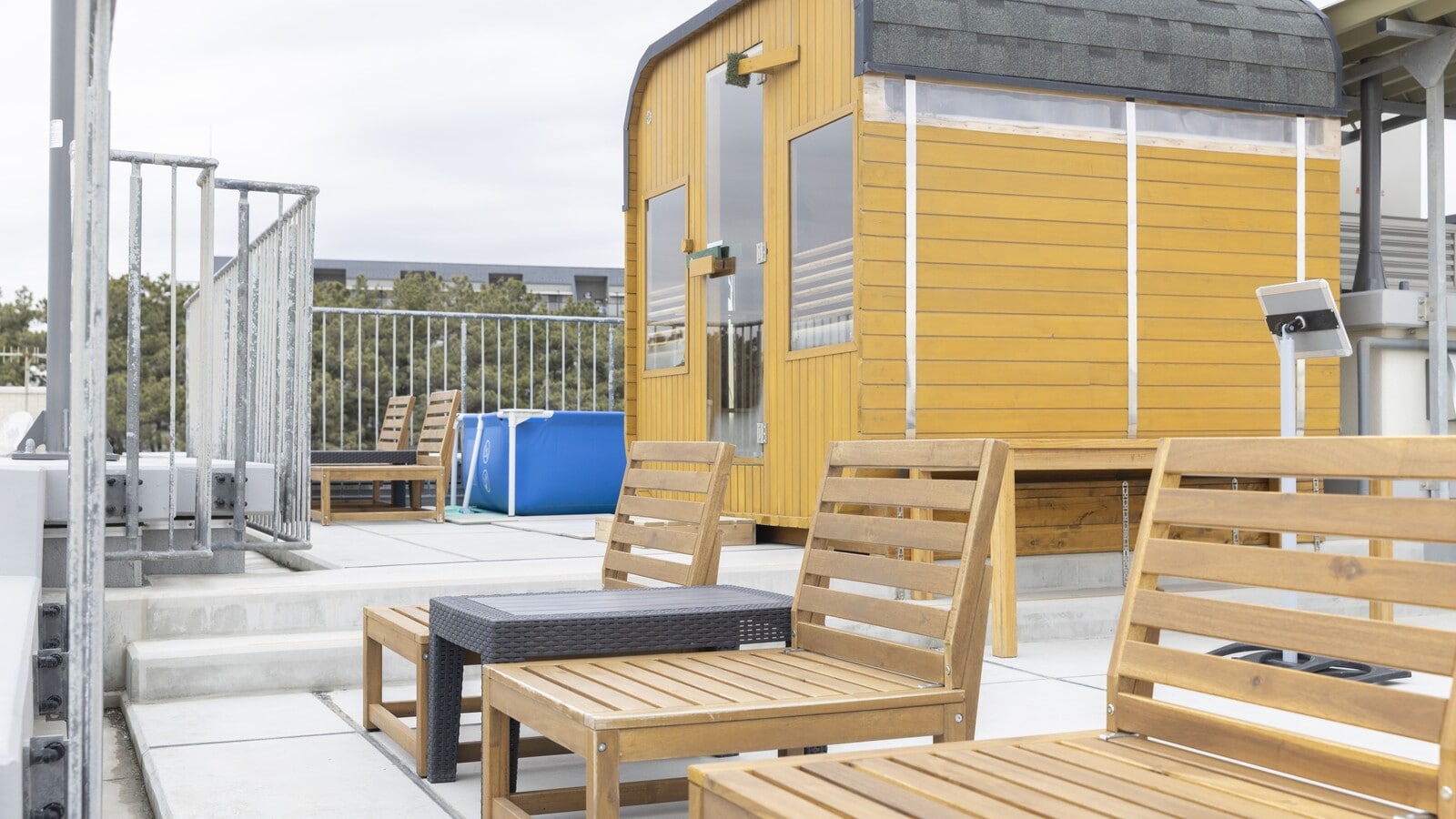 Rooftop barrel sauna