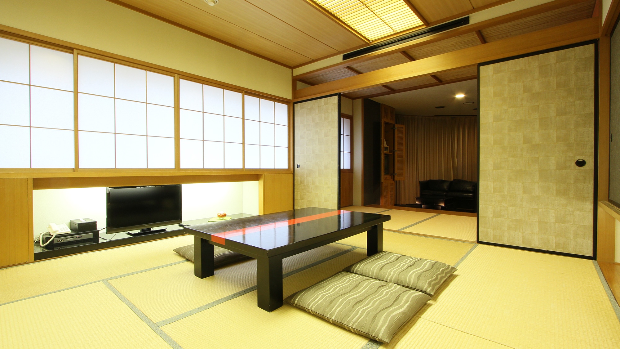 ◇ No smoking ◇ Japanese-style room [8 tatami mats] [1-4 people]