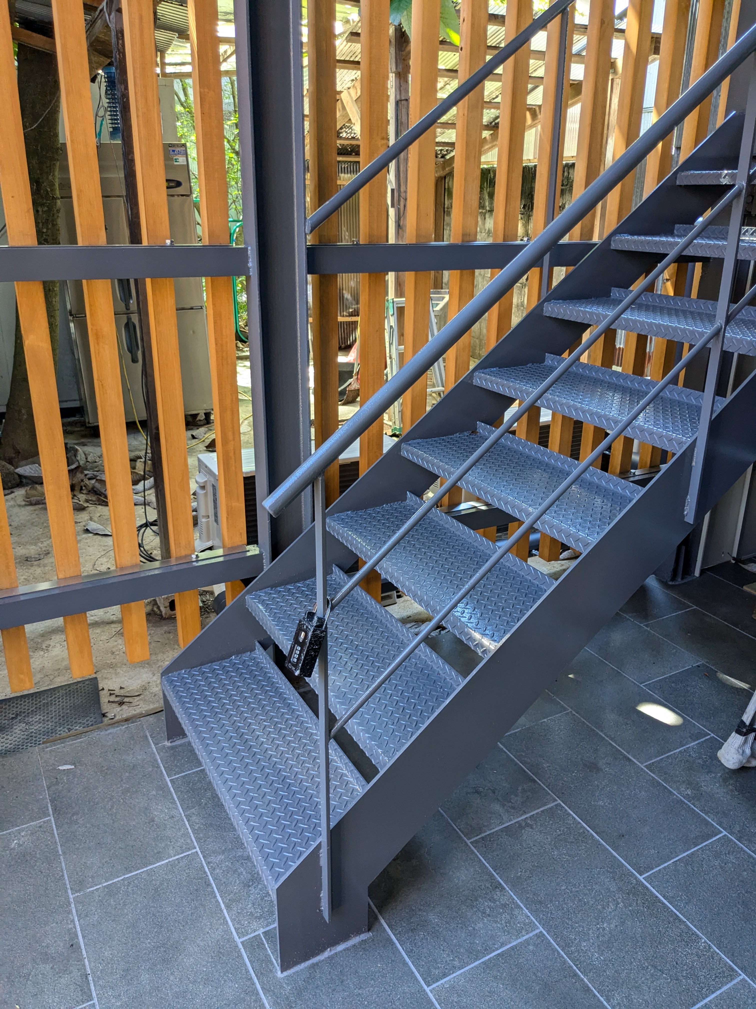 ANNEX HATAGO Stairs