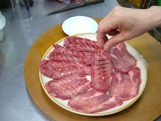 Lưỡi bò làm thủ công