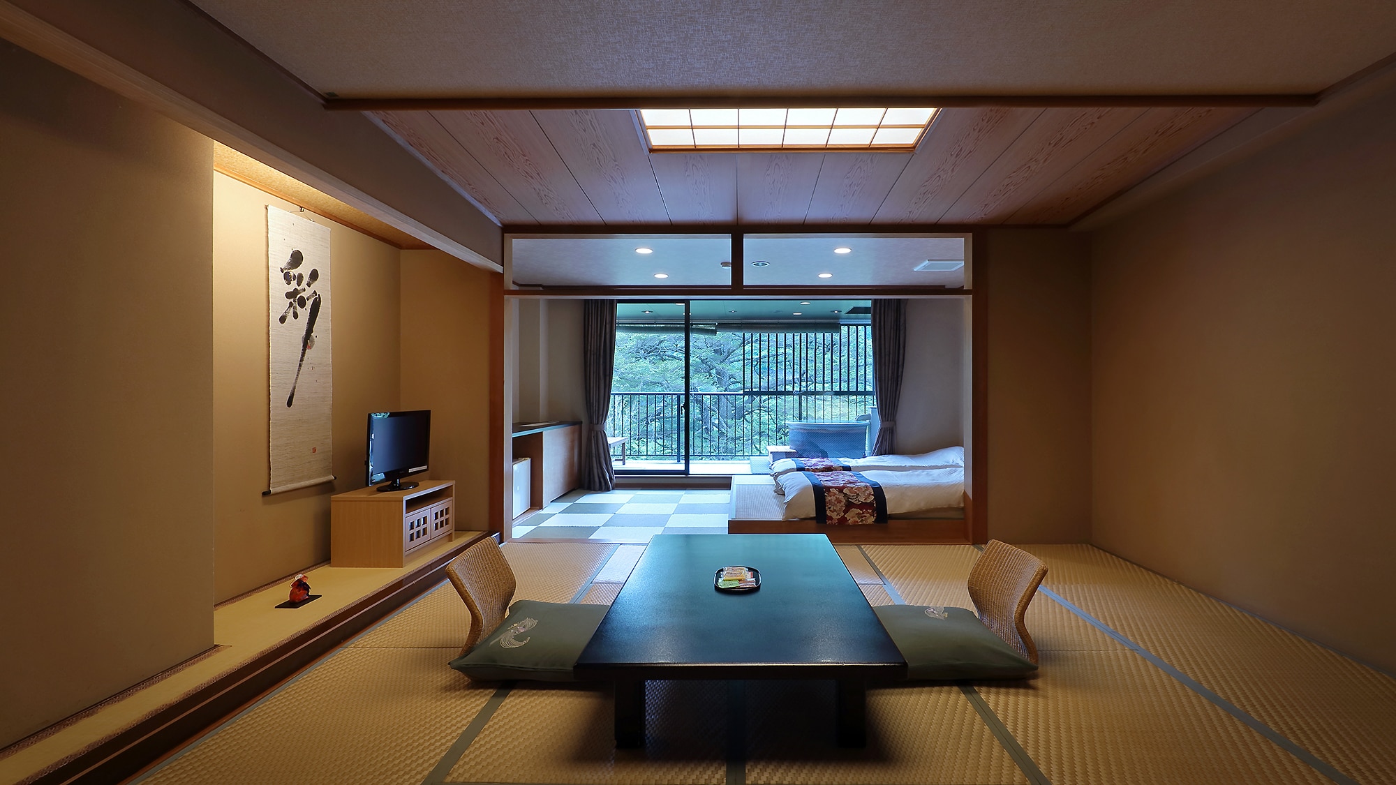 Kamar bergaya Jepang-Barat dengan pemandian terbuka "Tochi no Ma"