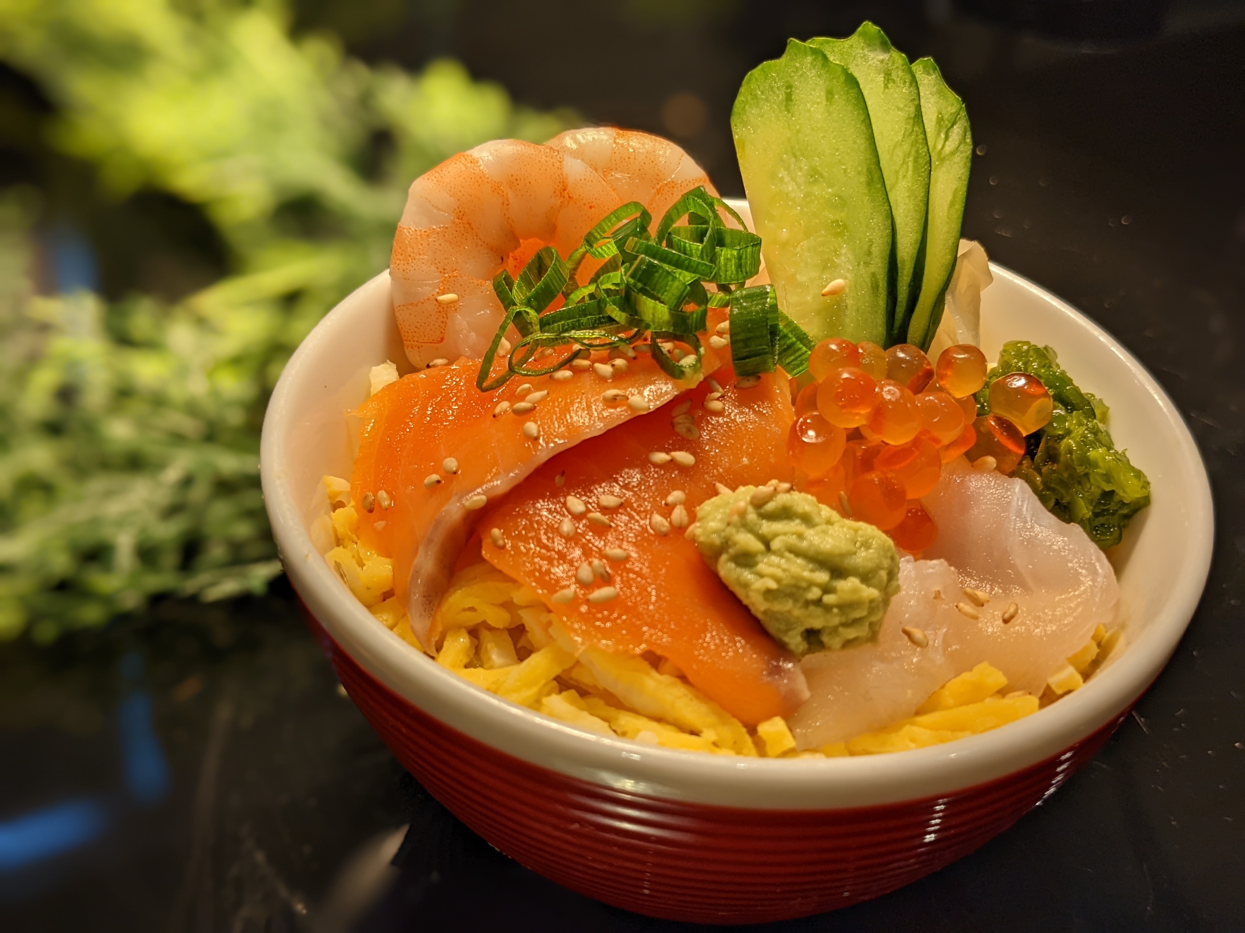 ข้าวราดหน้าซาชิมิ