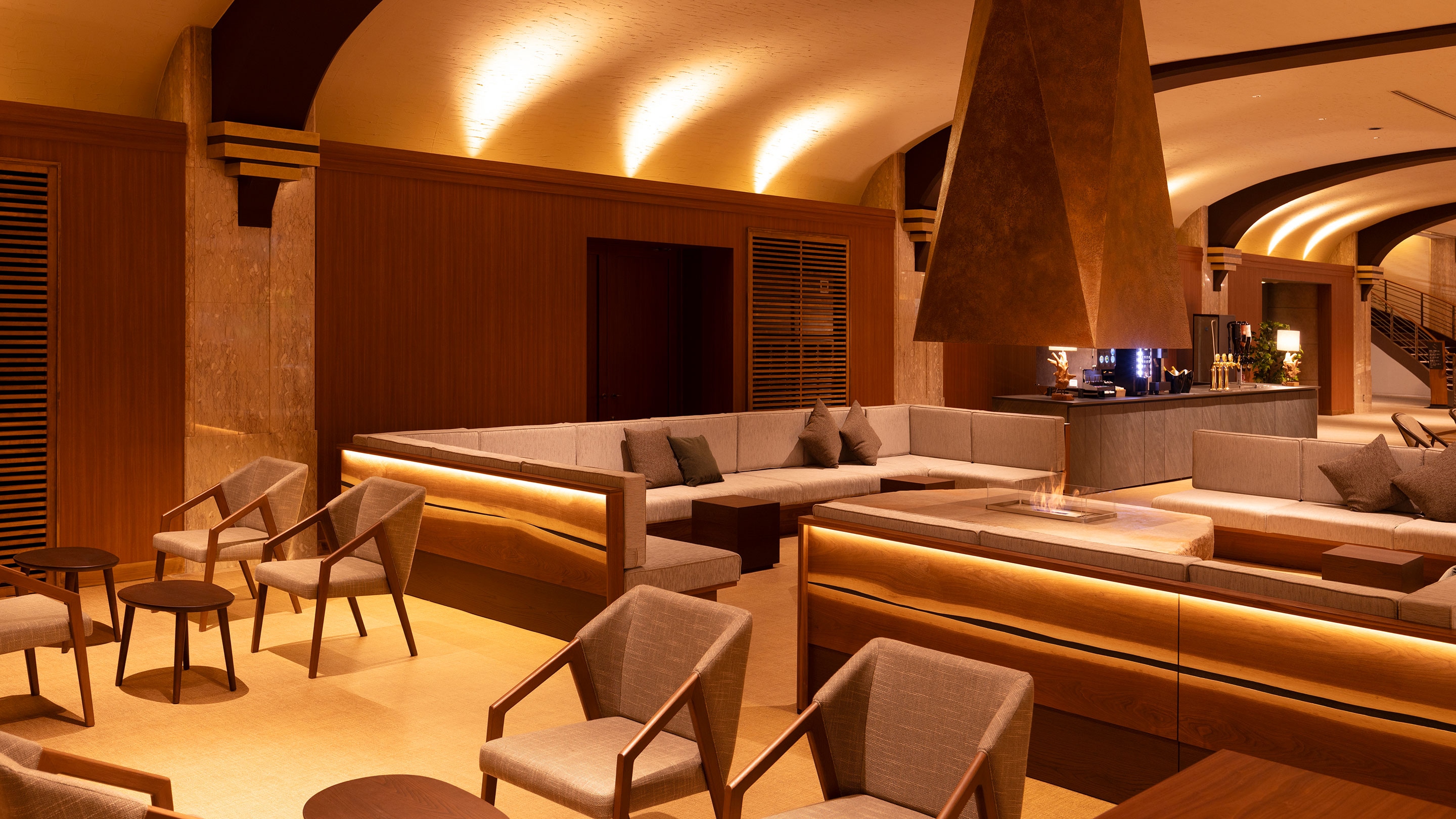 プレミアムラウンジ