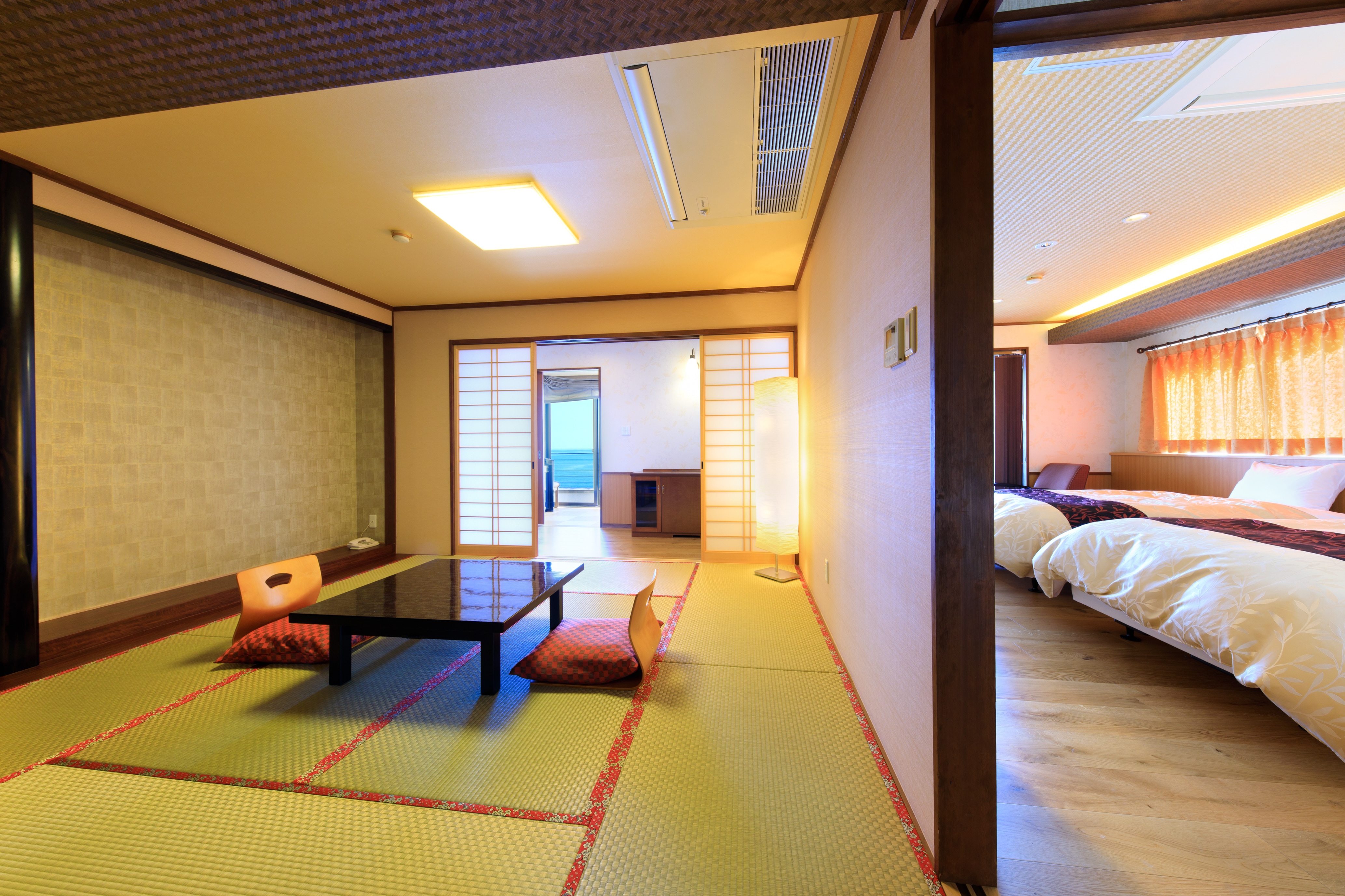 Japanese and Western room with open-air bath on the top floor
