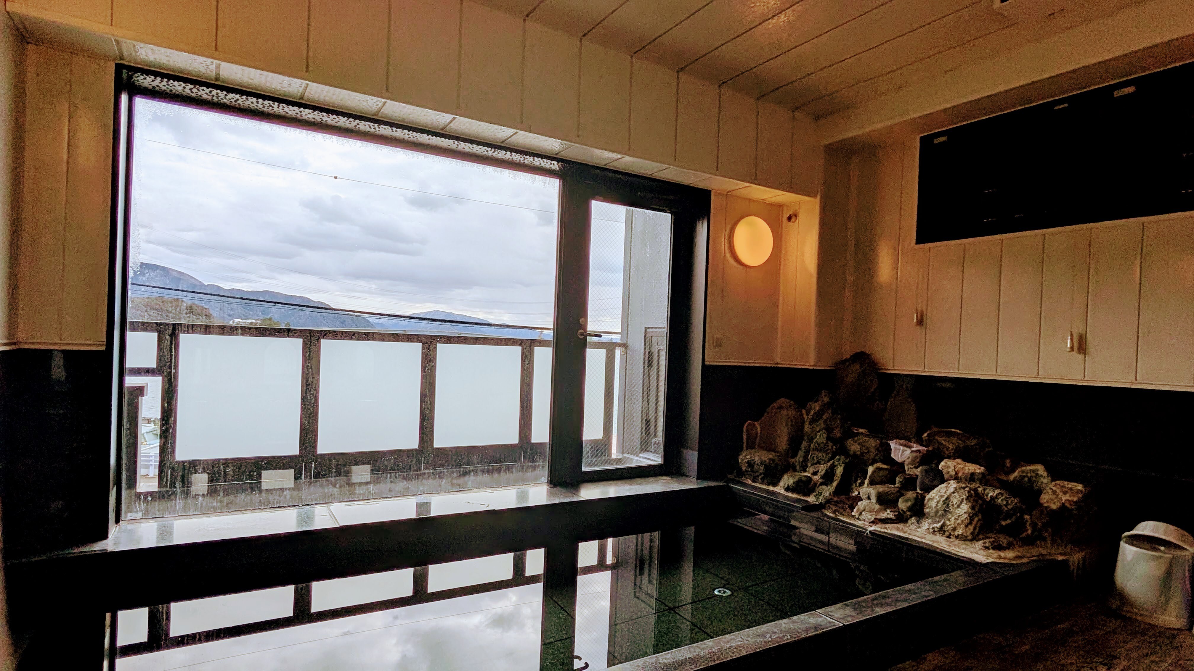 A bath overlooking Wakasa Bay