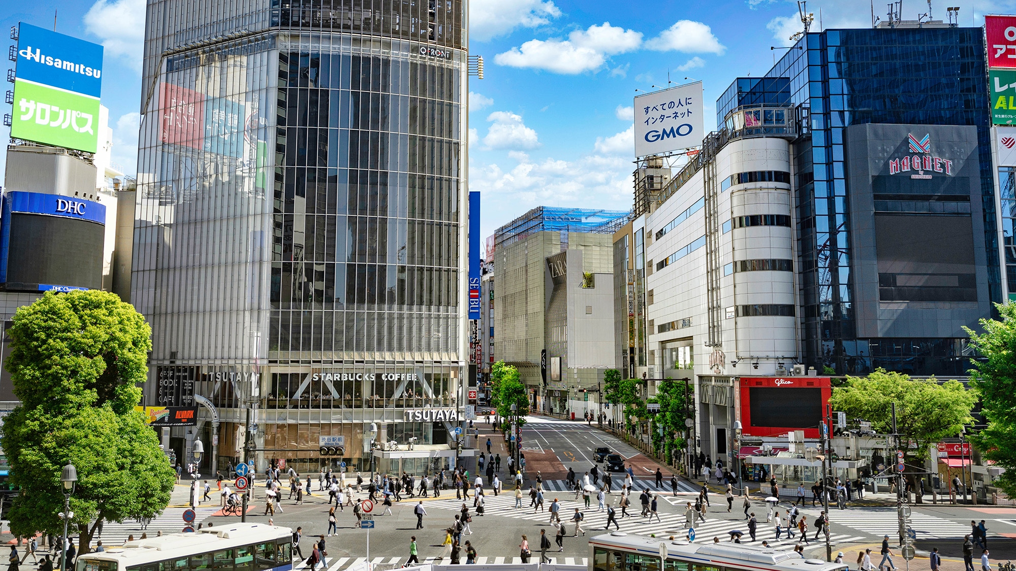 ■ Shibuya Scramble Crossing