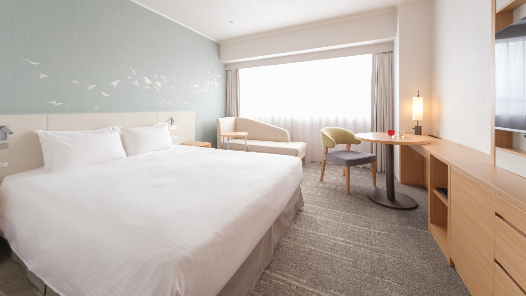 [Nữ hoàng siêu việt]