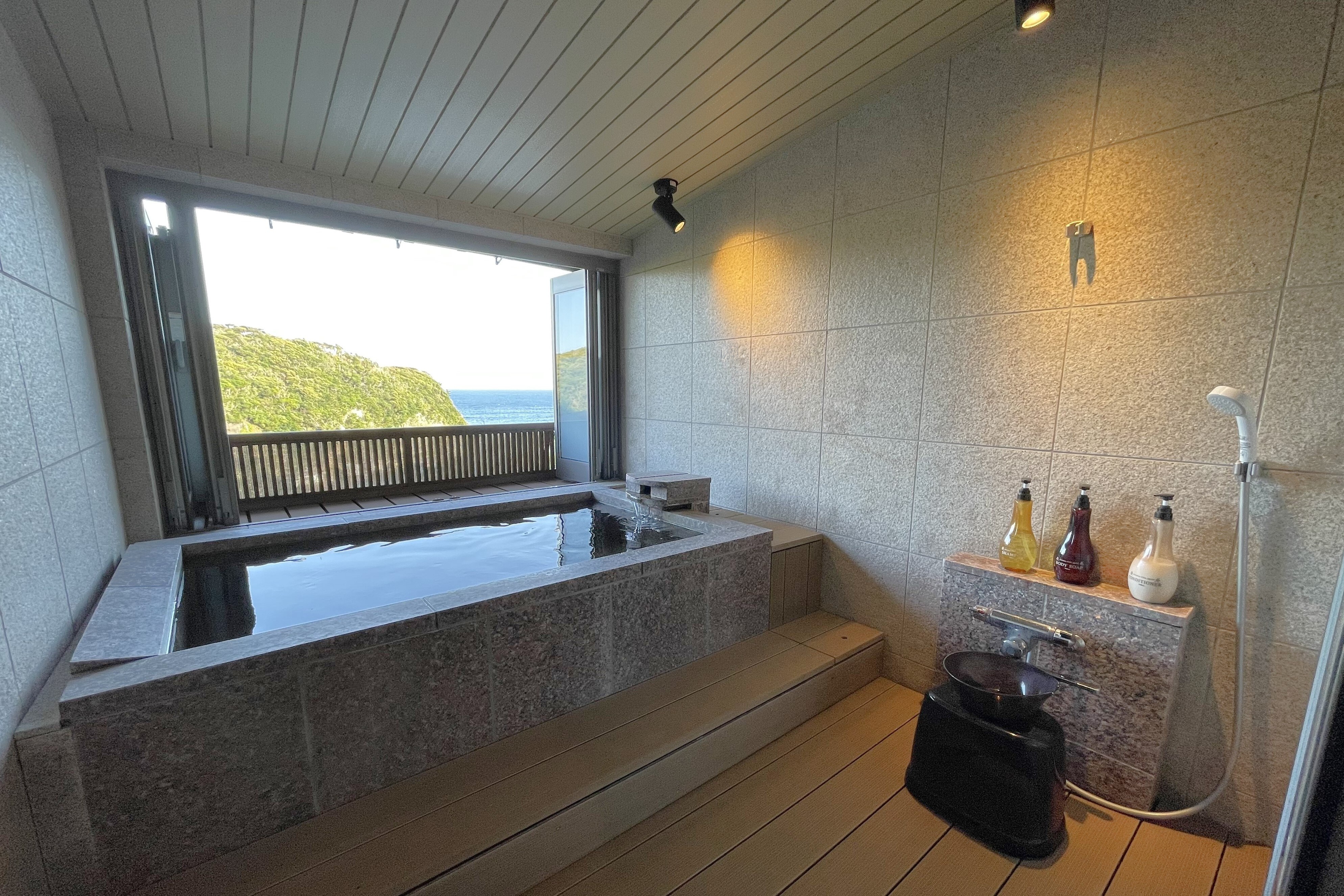 An example of a deluxe suite
