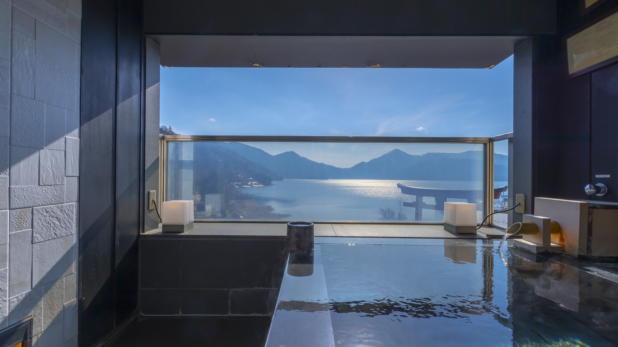 Superior room with hot spring view bath