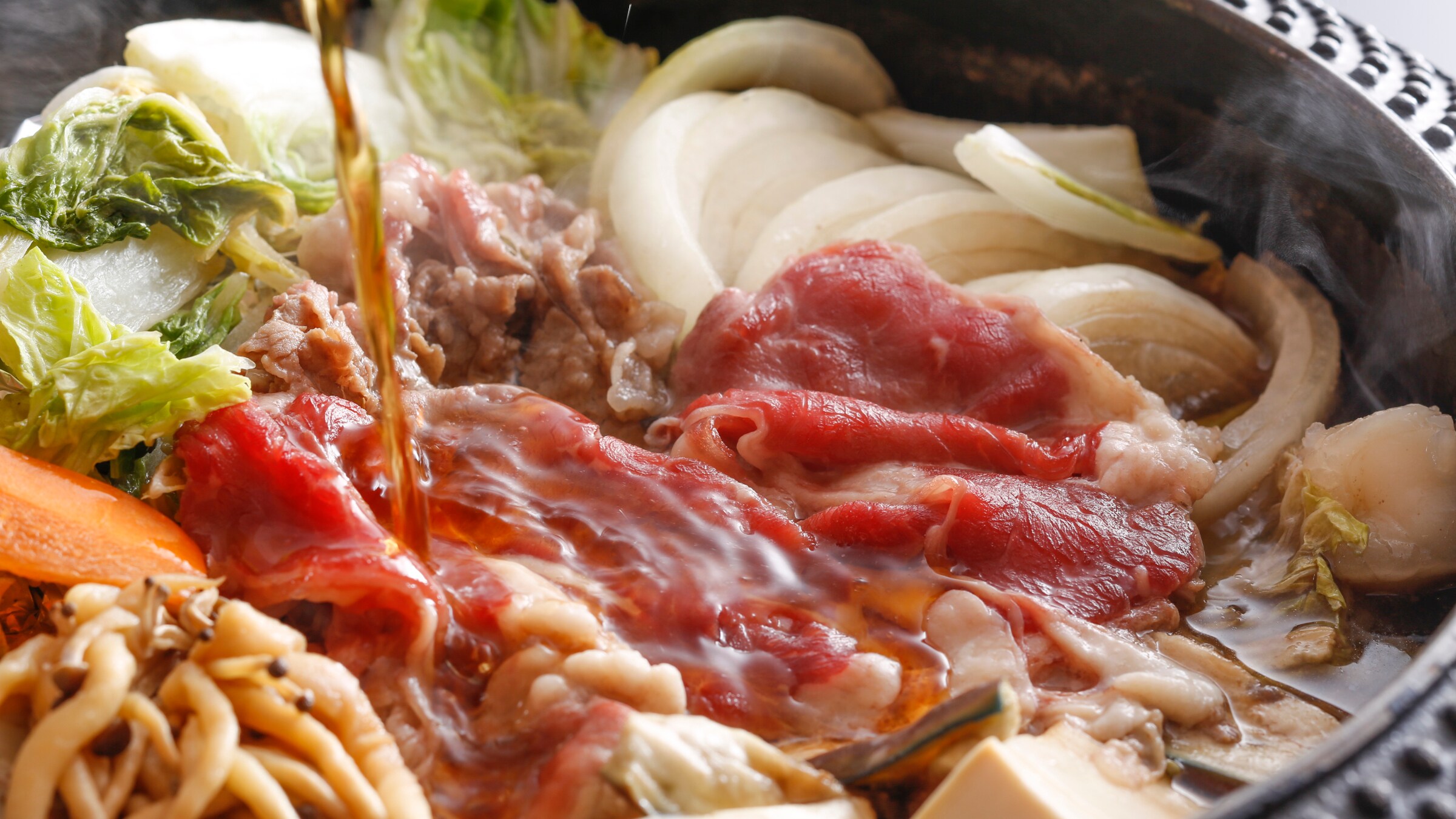 A light and delicious breakfast sukiyaki with a special sauce