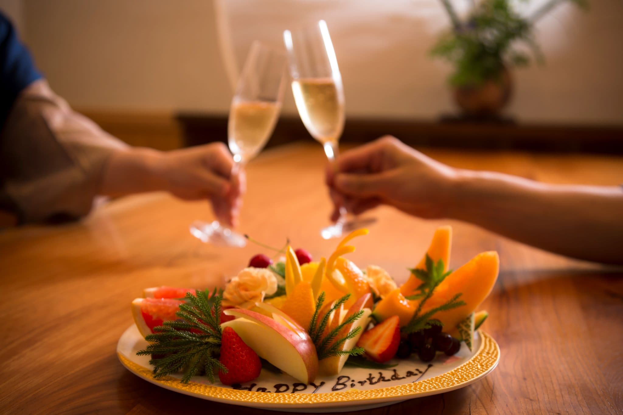 [Couples only] Anniversary plan for couples {Three special benefits including dessert and sparkling wine} (photo is an example)