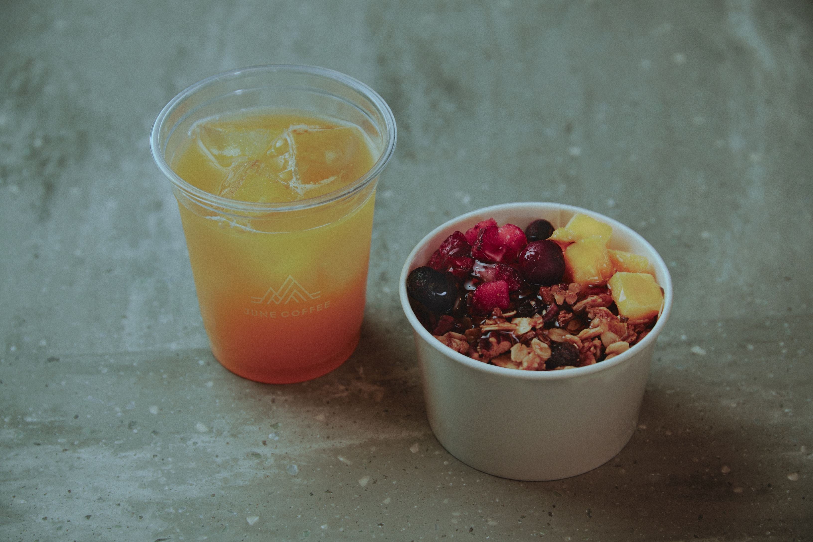 格蘭諾拉麥片酸奶