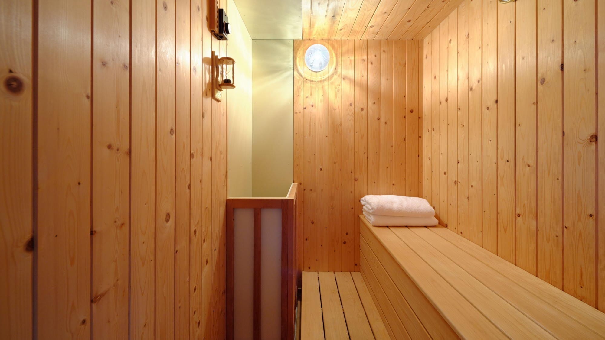 [Fairway Side] Private sauna in the room