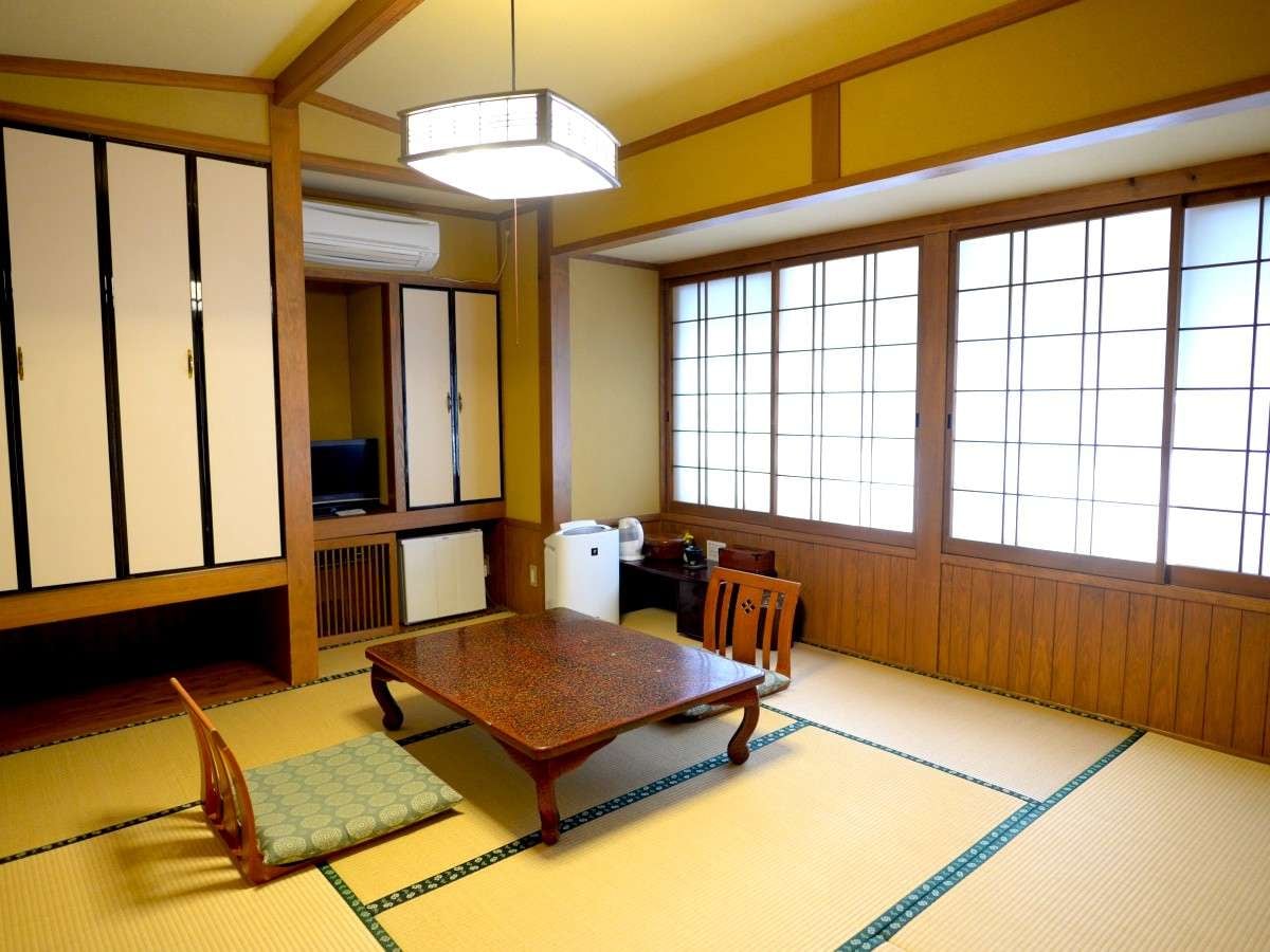 Japanese style room 7.5 tatami mats