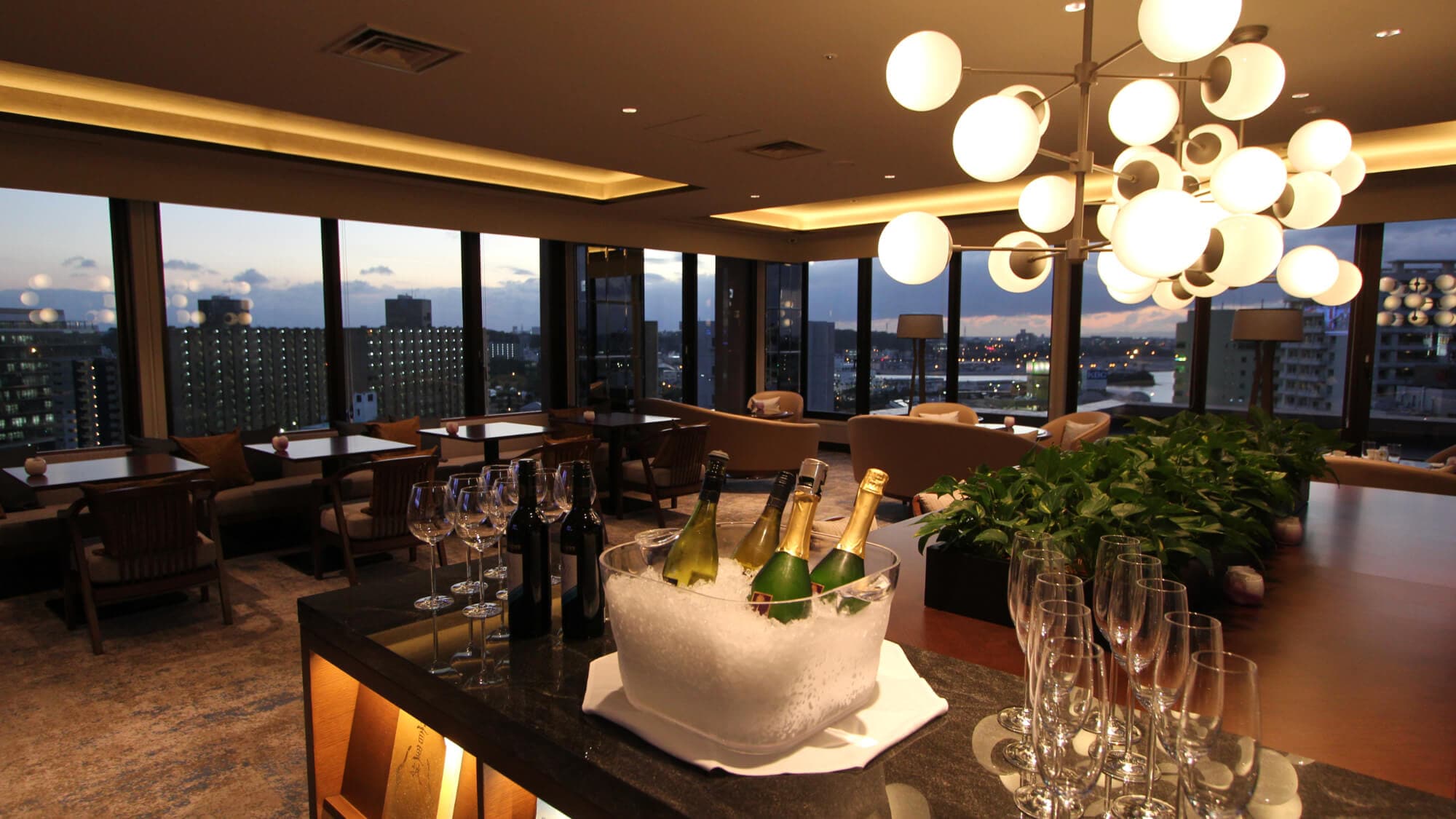 [Club Lounge] Bar time