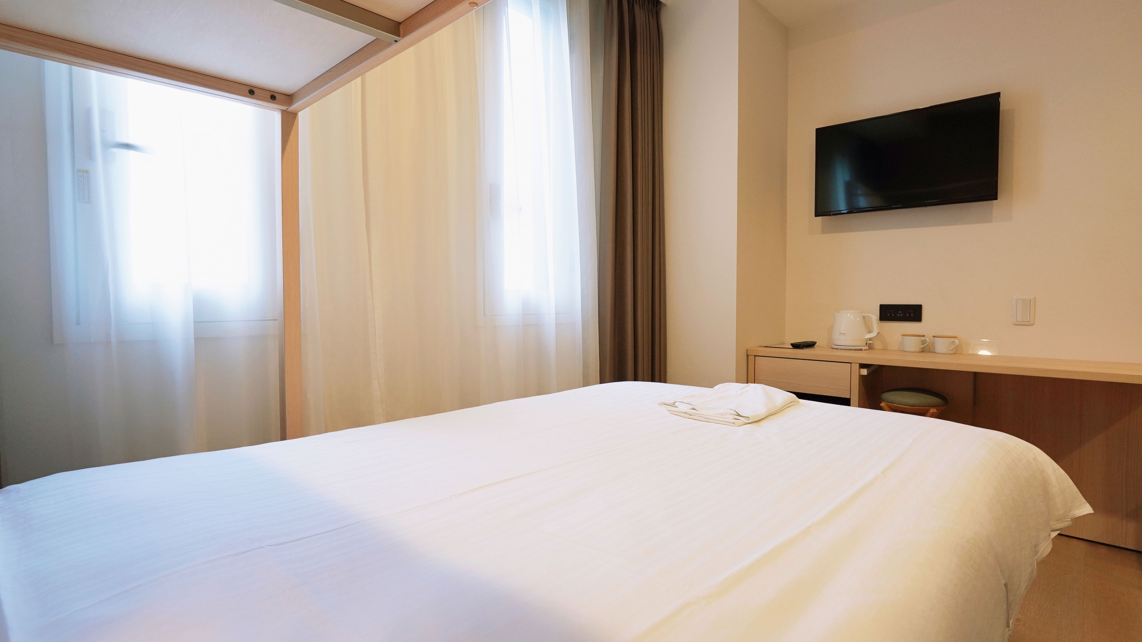 [Non-smoking] Bank Twin Room