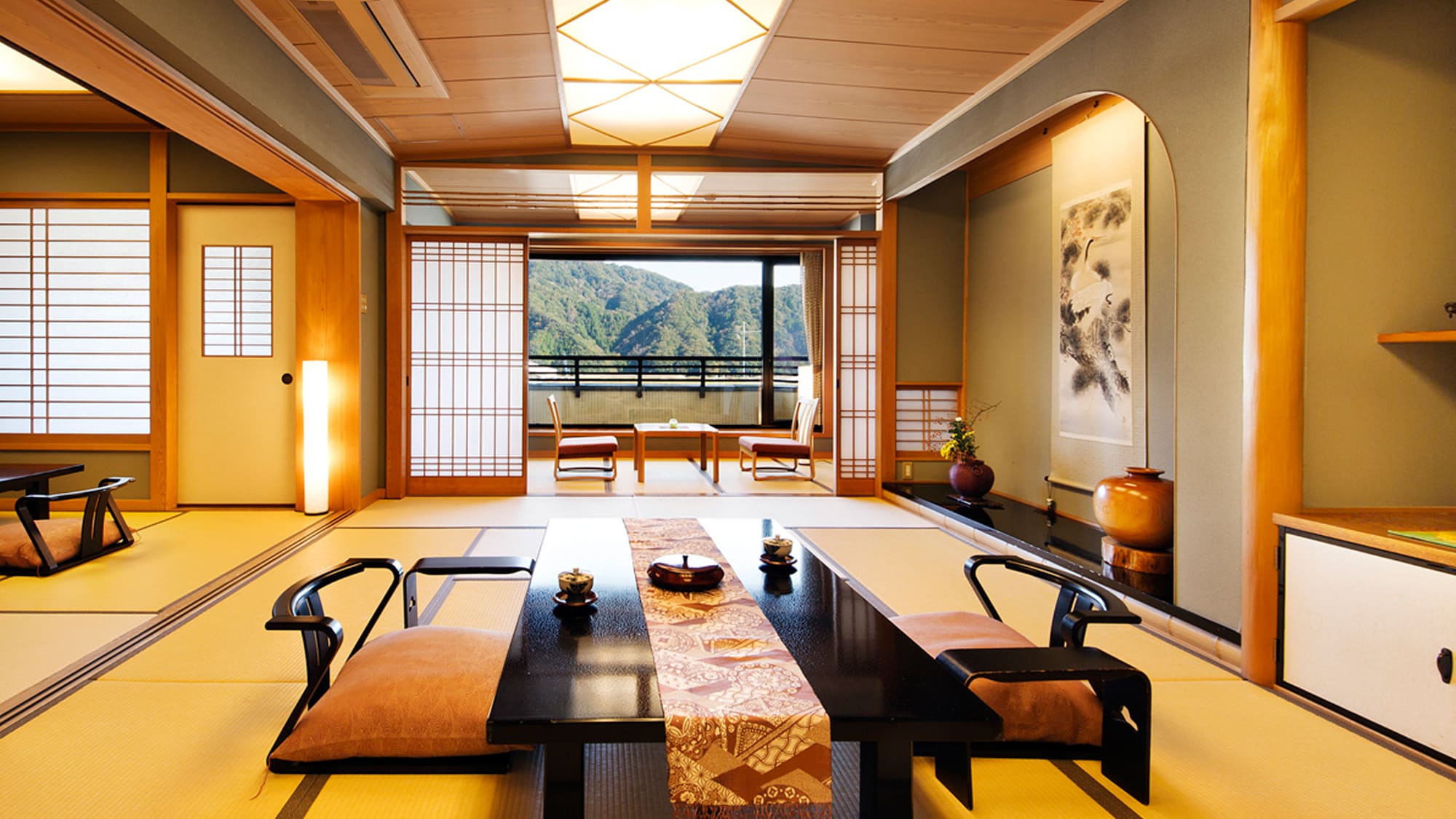 [Special room with open-air bath ◇ Japanese-style room] [12 tatami mats + 6 tatami mats]