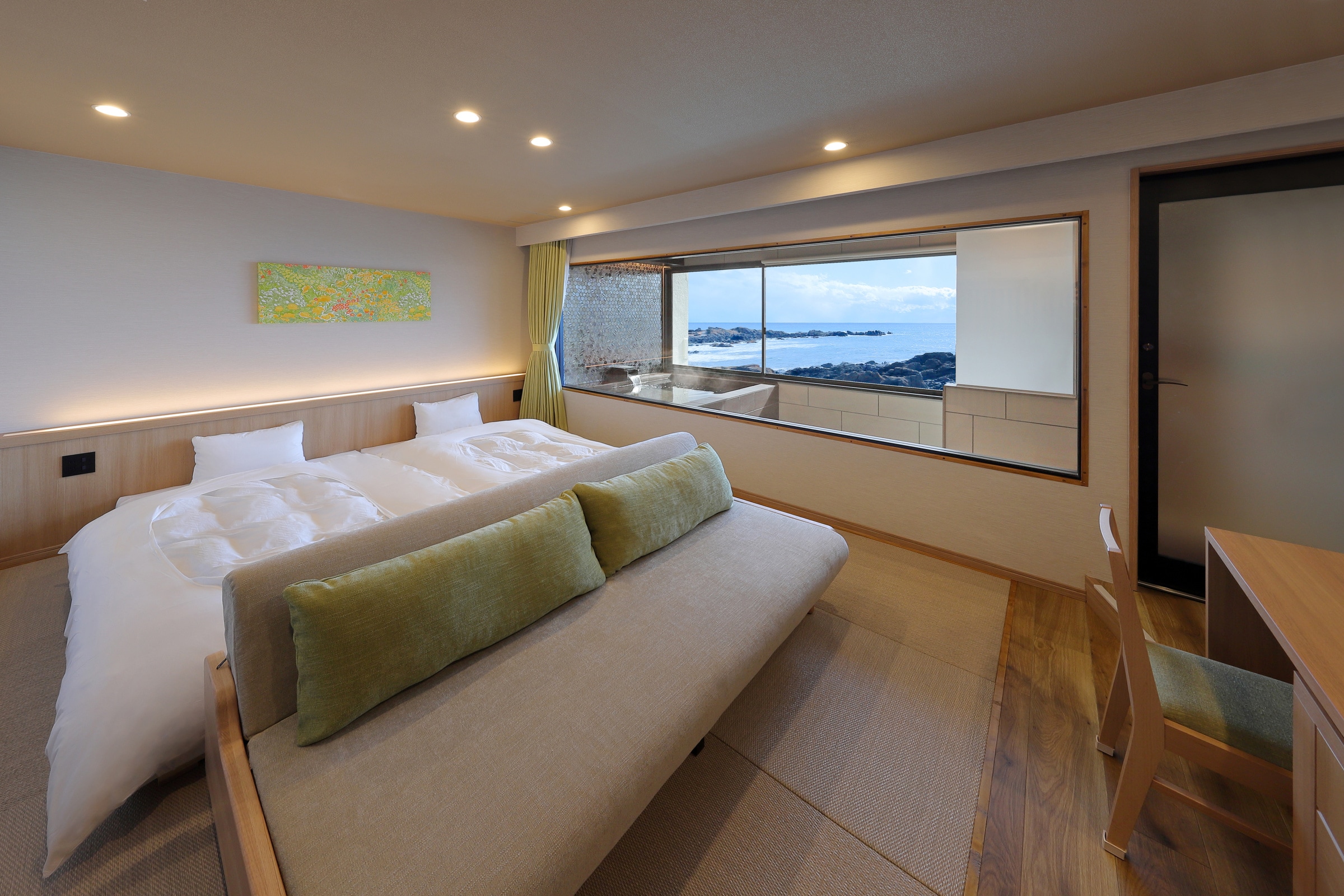 ◇Guest room with a semi-open-air bath overlooking the Pacific Ocean (3rd and 4th floors/semi-open-air bath & toilet included)