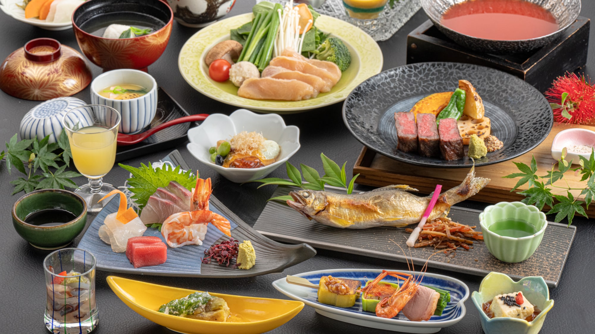 [Summer Elegant Kaiseki 2026 (Photo is for illustrative purposes only)] A premium kaiseki course for a luxurious summer experience, exclusively for guests in our special rooms!