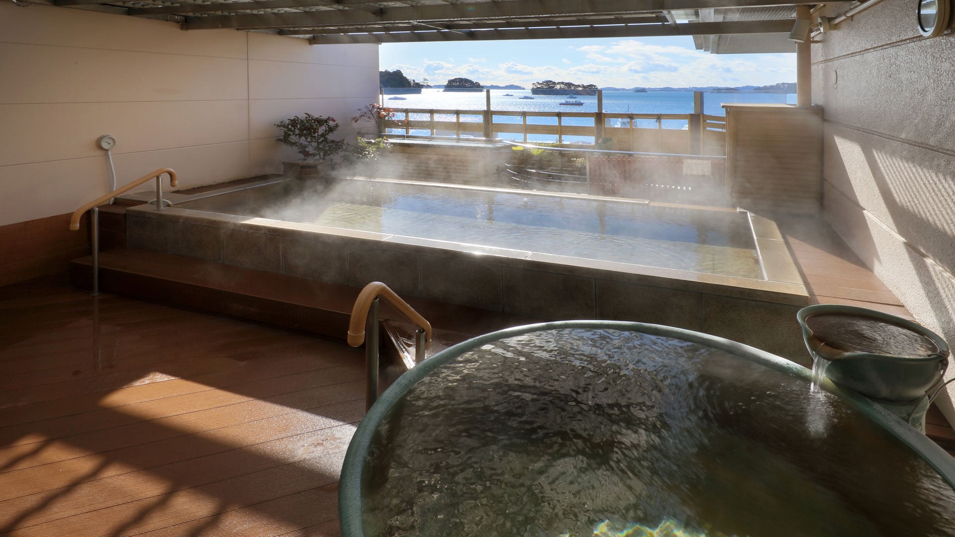 Women's open-air bath ④