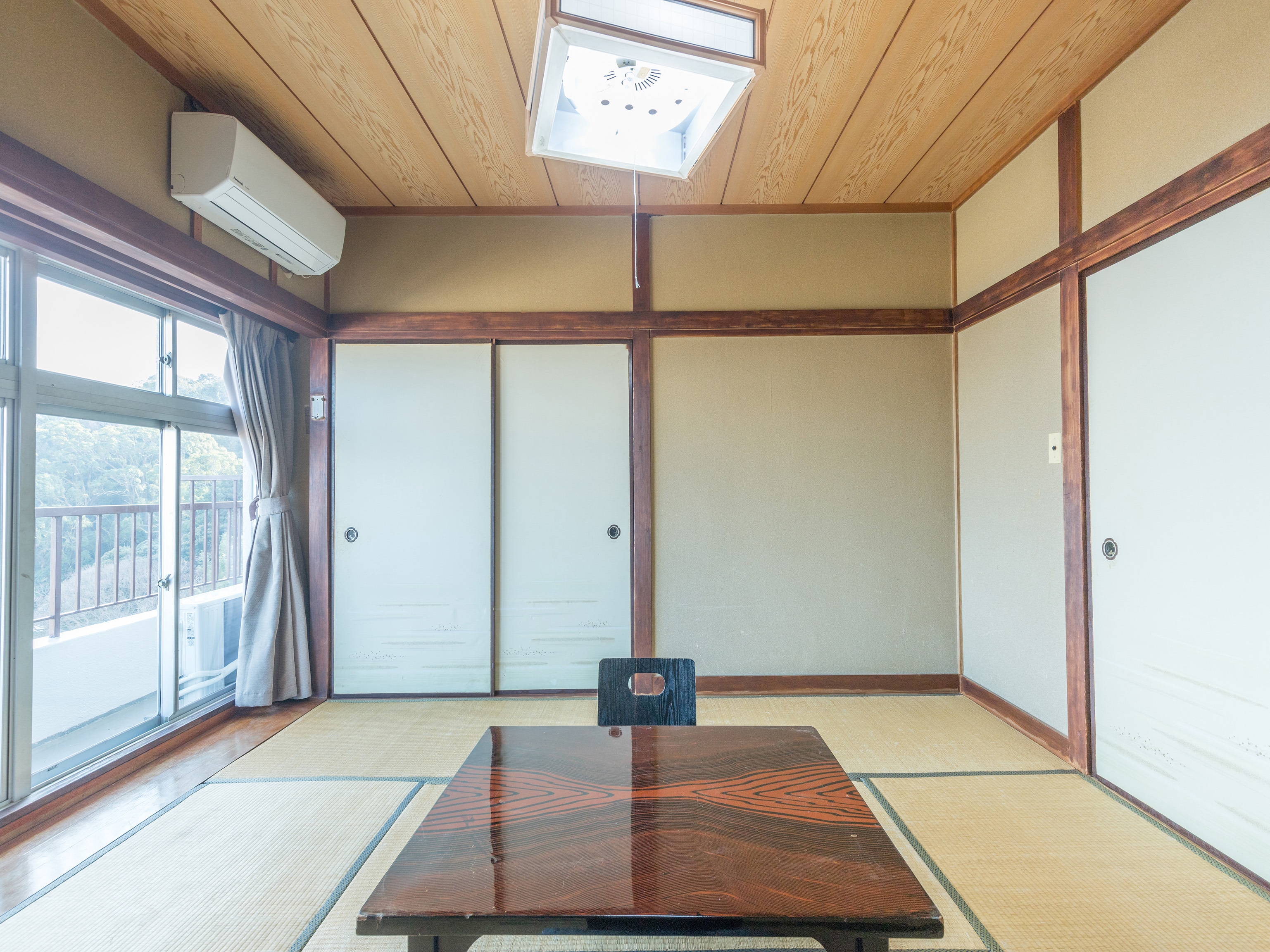 Japanese-style room for 1 to 3 people