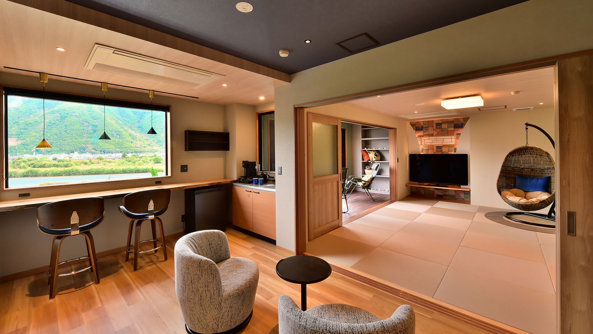 Phòng đặc biệt "Gekkaze Retreat": Ngắm cảnh sông Chikuma từ phòng và ban công