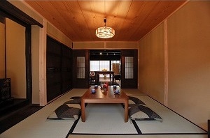 Japanese-style room