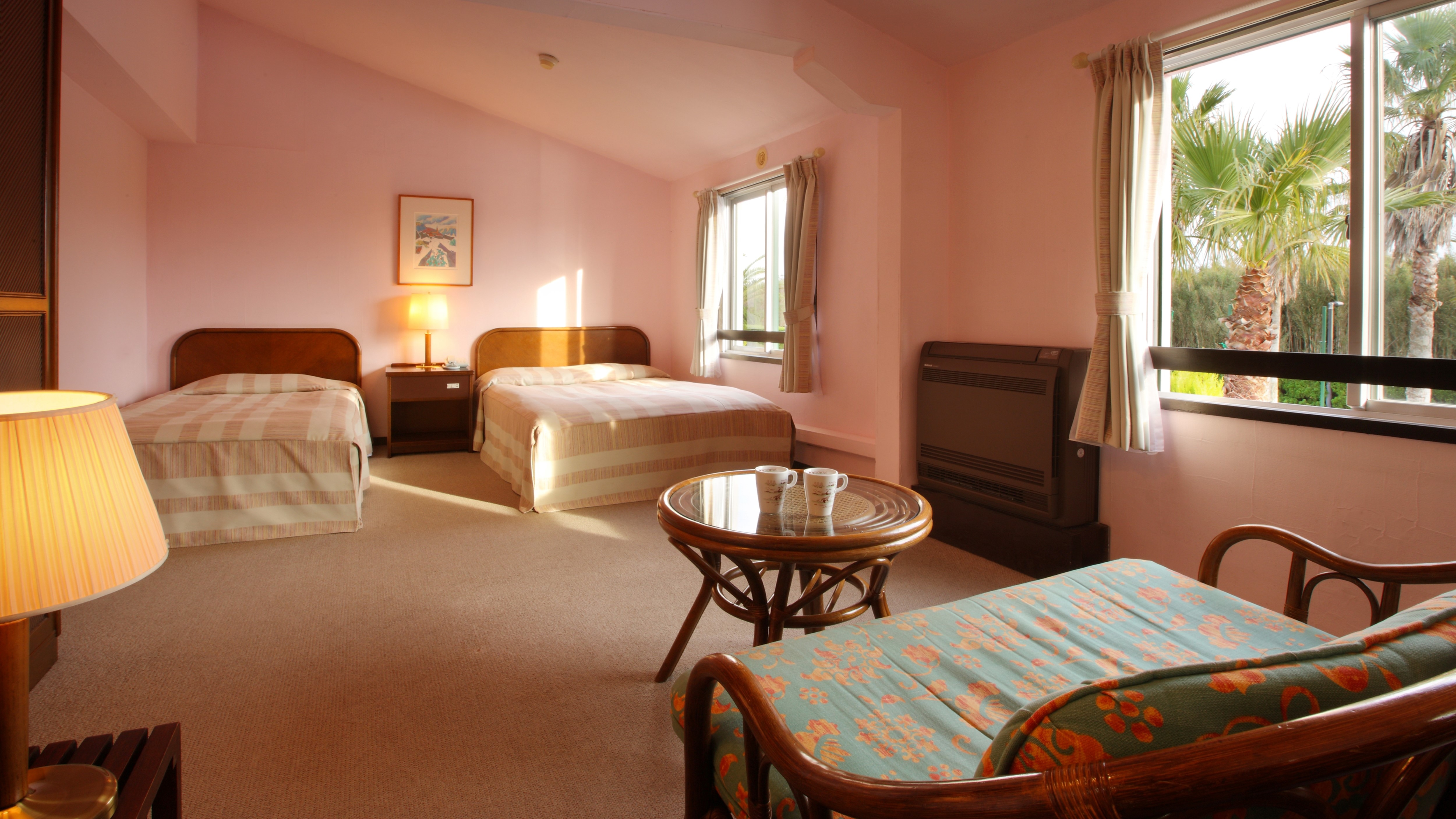 2nd floor: Standard twin room