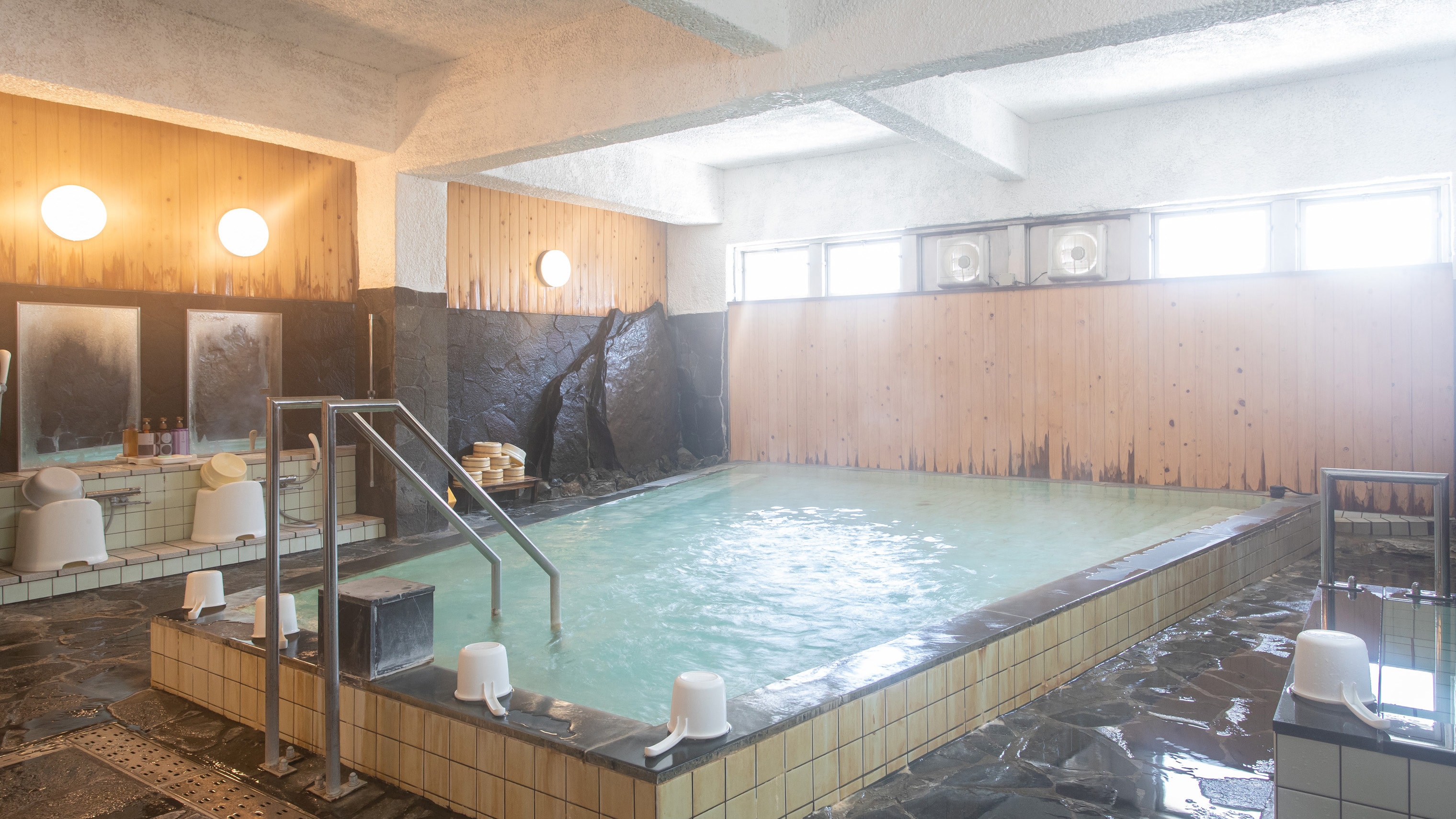 Women's bath