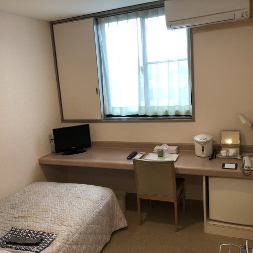[Single] (12 square meters) with bathroom and toilet *Smoking and non-smoking types available