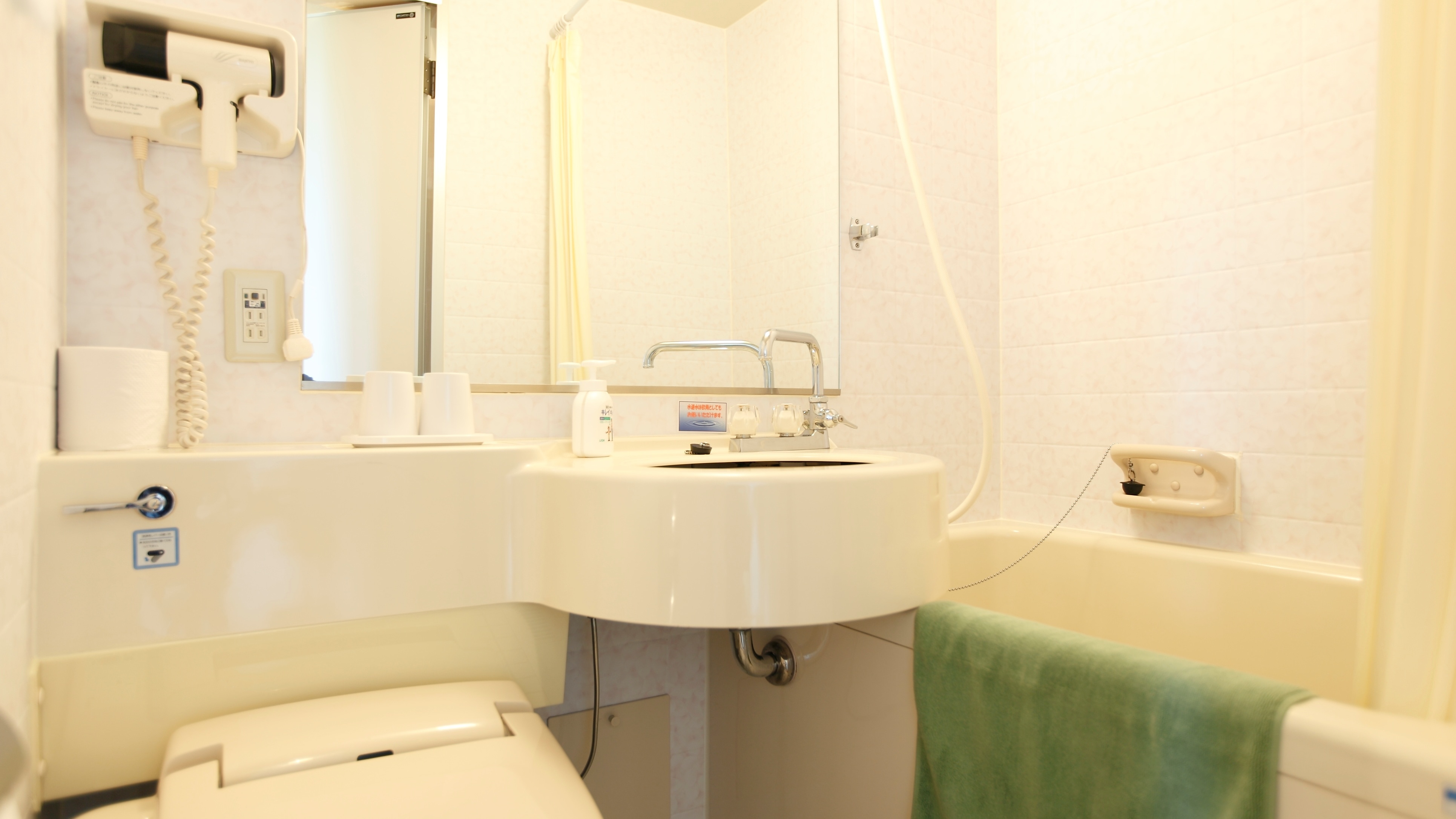 [Example of guest room] Clean unit bath