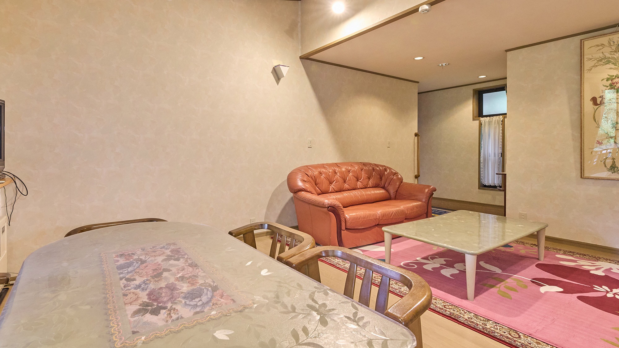 ・[Shion Niji] A 14.5 tatami living and dining room. Relax in the spacious living room.