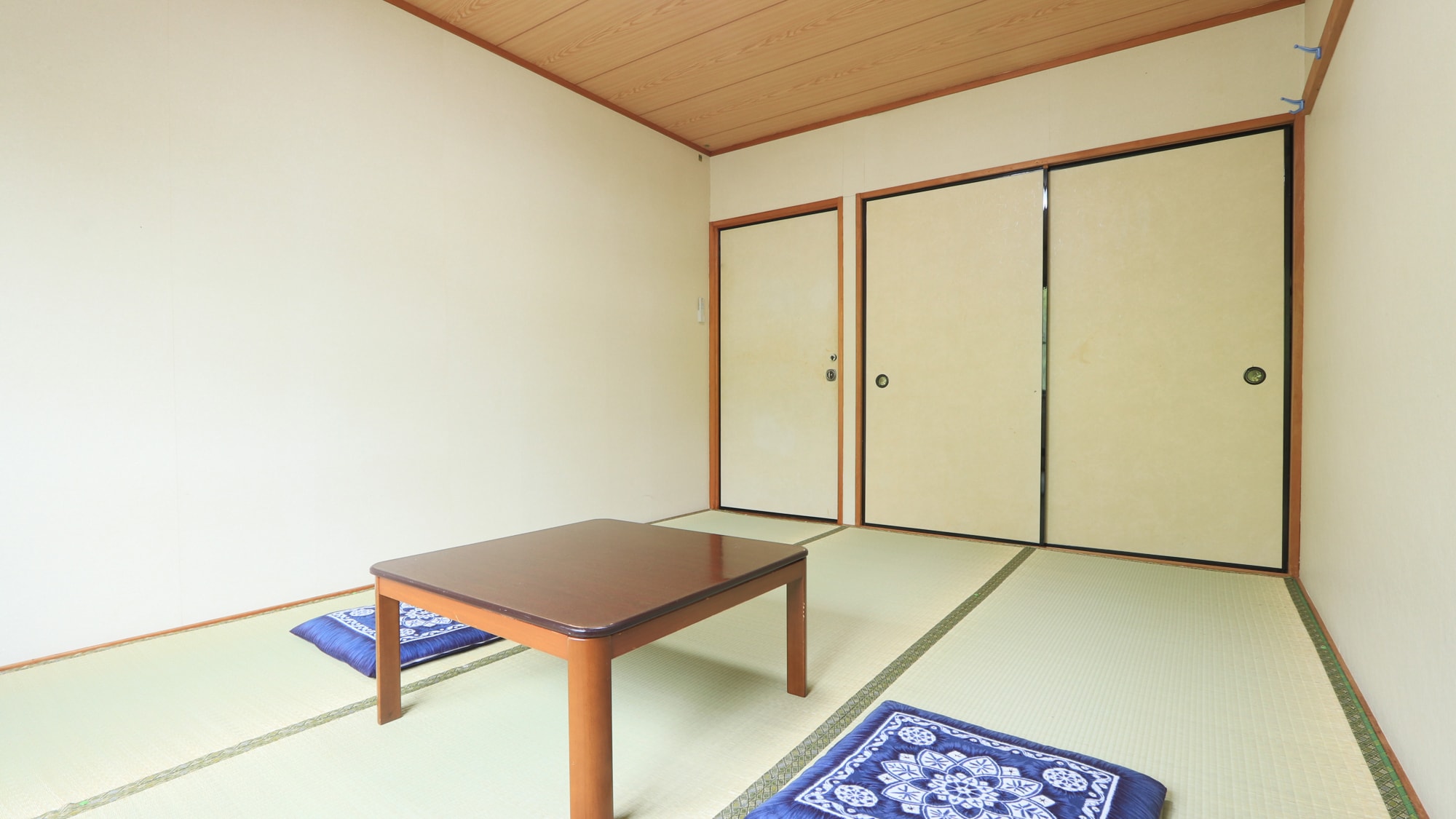 [6 tatami Japanese-style room]