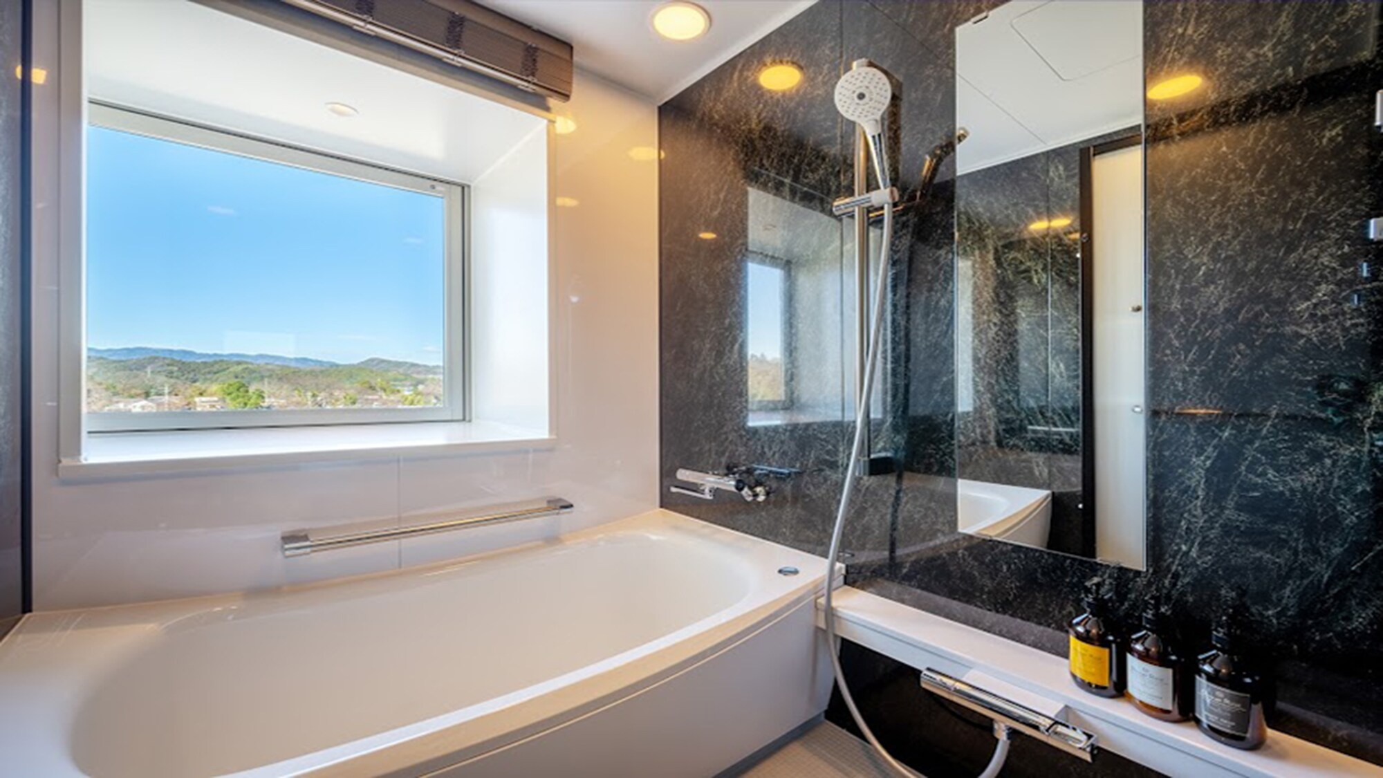 Twin Bathroom
