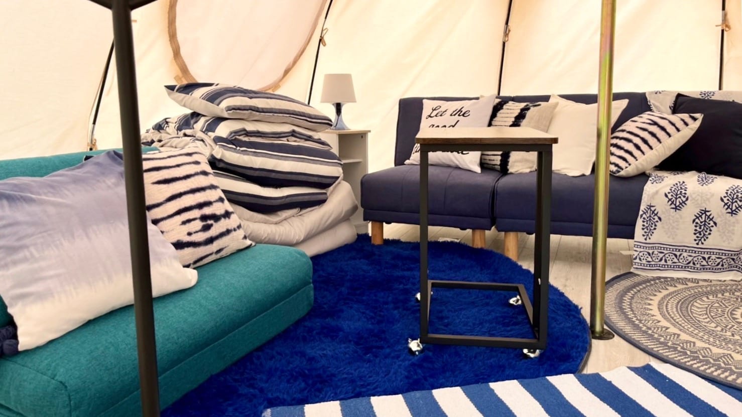 Tenda Lonceng Lotus 4m (maksimal 2 orang) Anjing diperbolehkan