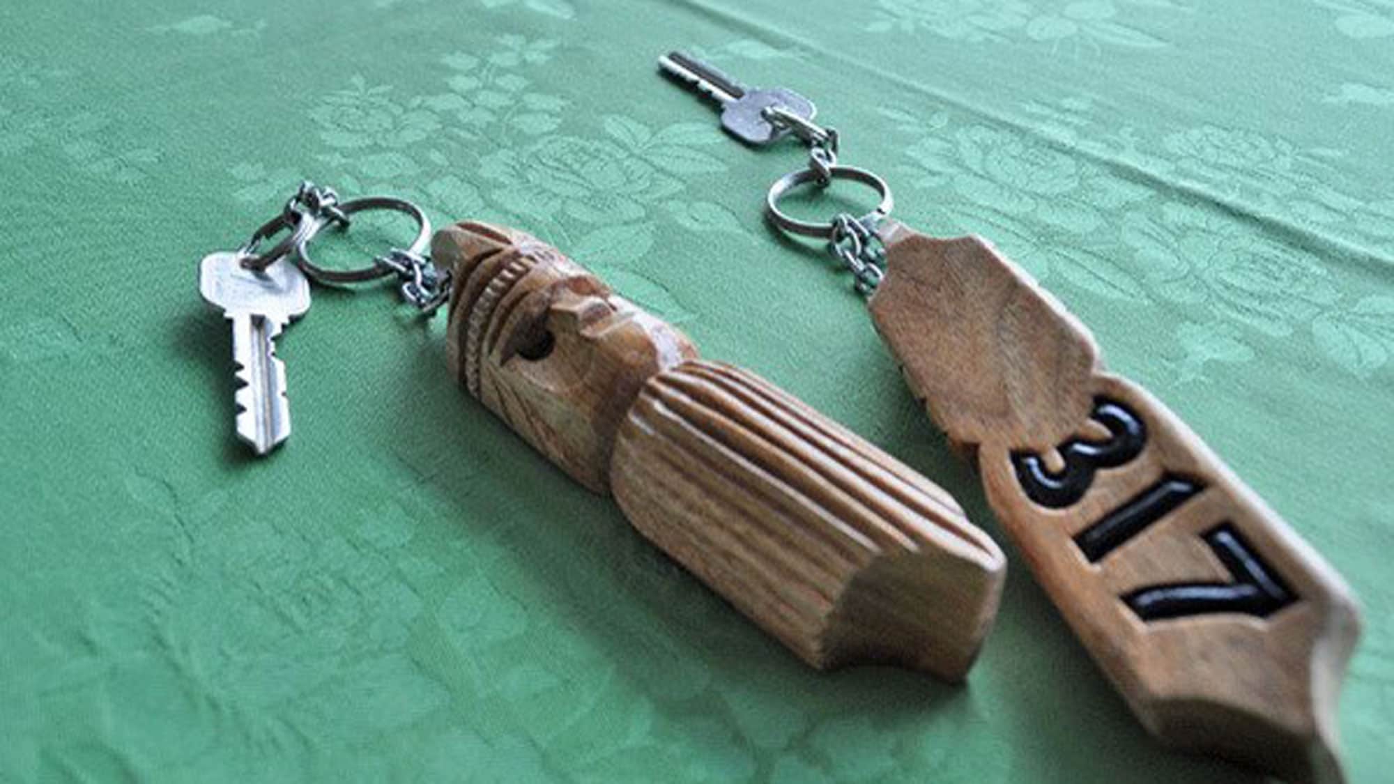 [Guest room key]
