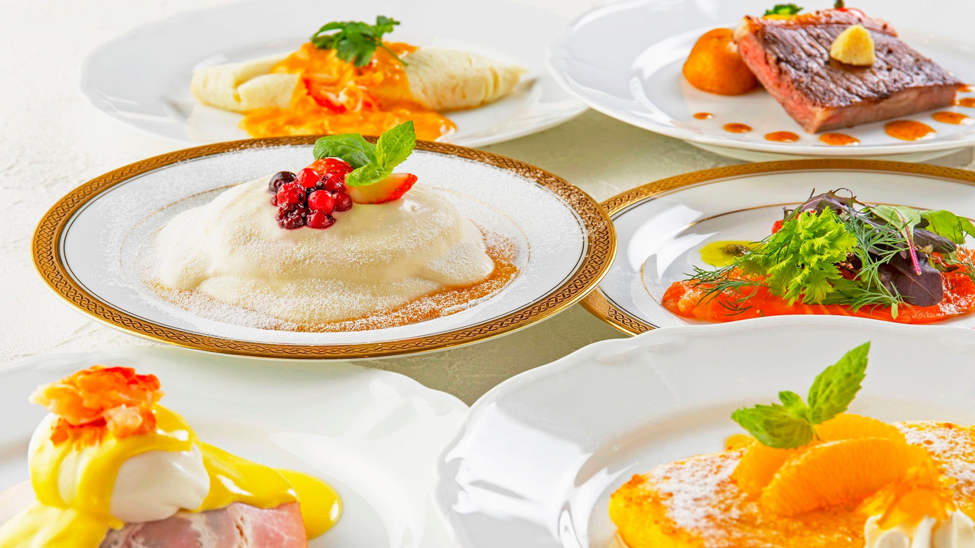 [Breakfast] Contoh menu pilihan. Hanya tersedia untuk tamu yang menginap di Royal Floor.