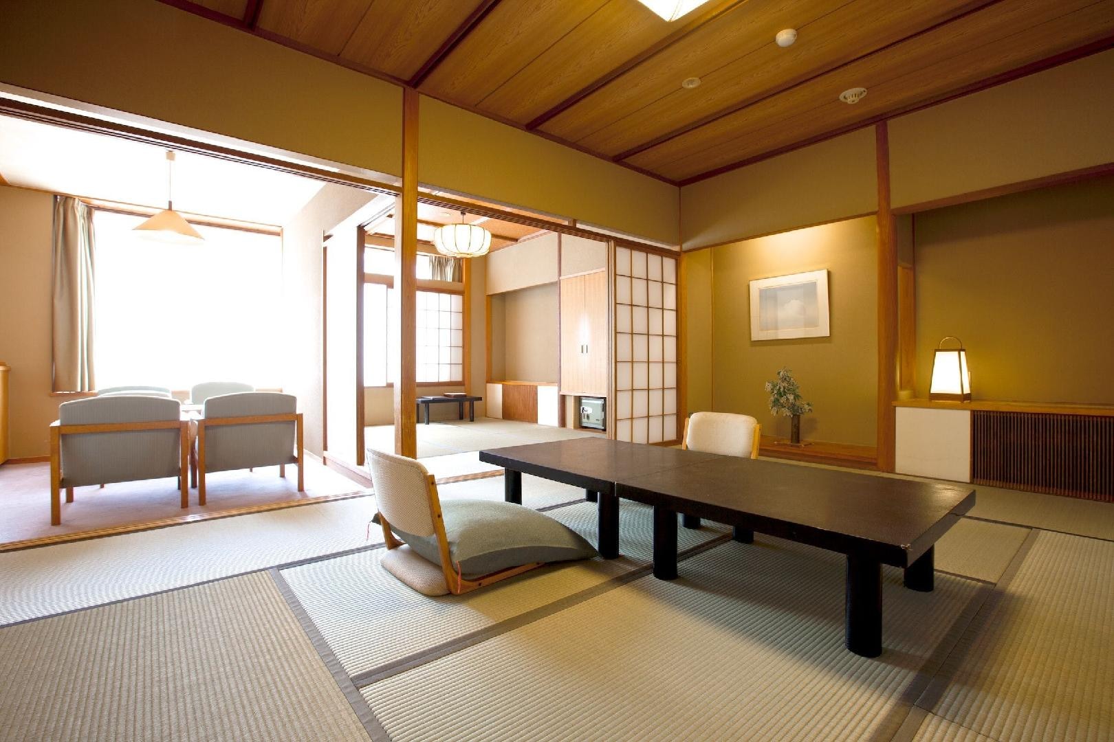 Japanese-style room