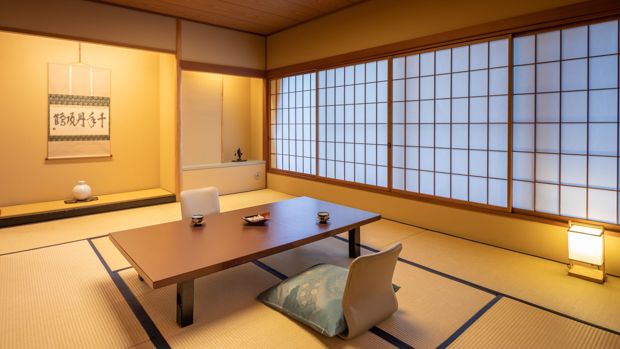 [Non-smoking] Main building/Japanese-style room without view/All rooms are spacious and over 40㎡.
