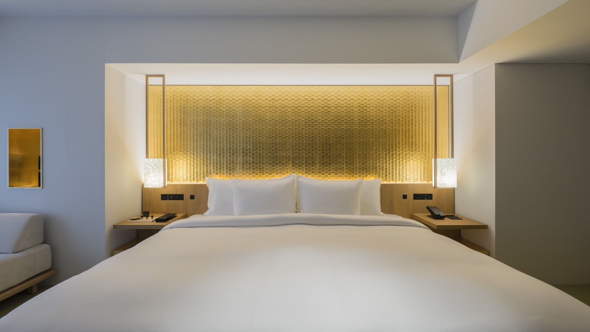 Room: King size bed