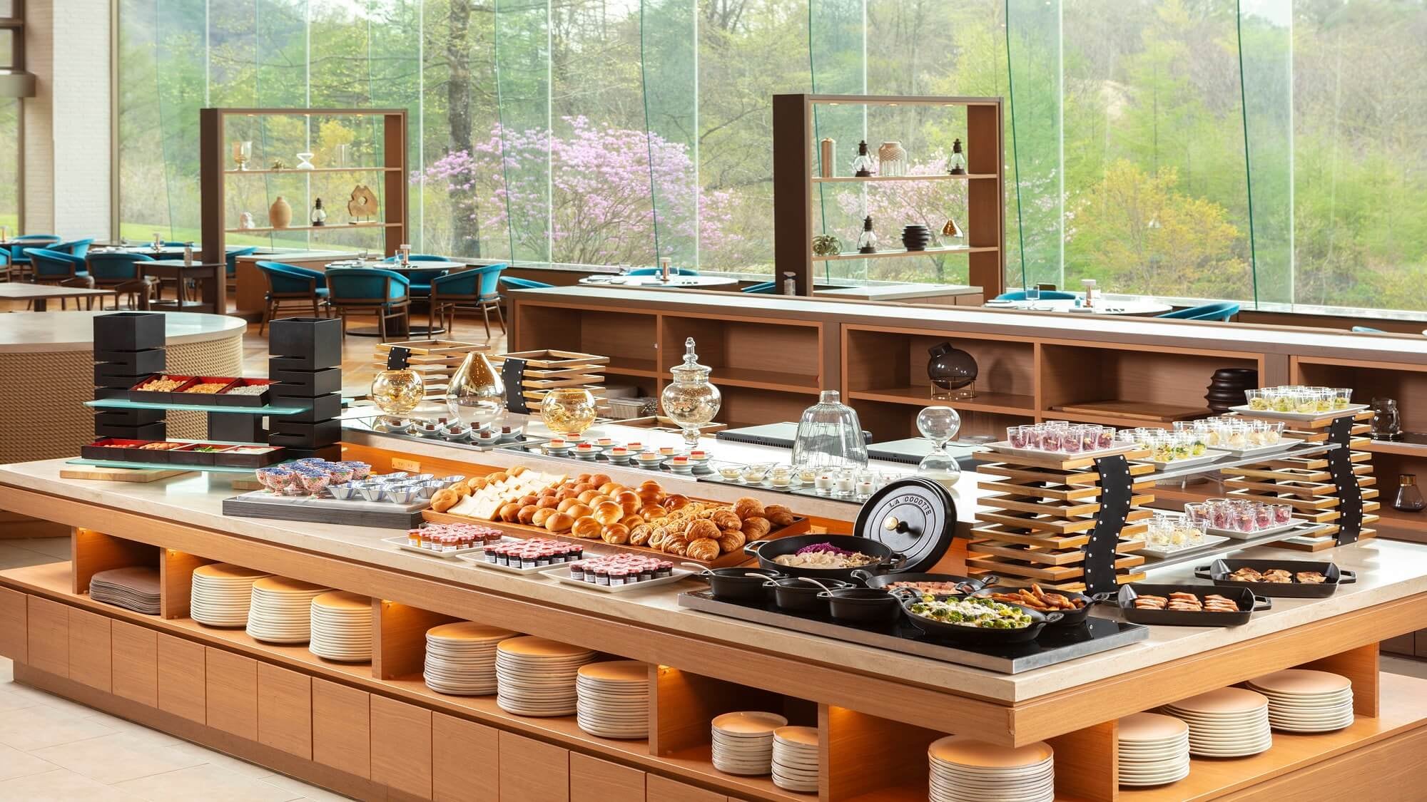 Dining Bloom_Breakfast Buffet